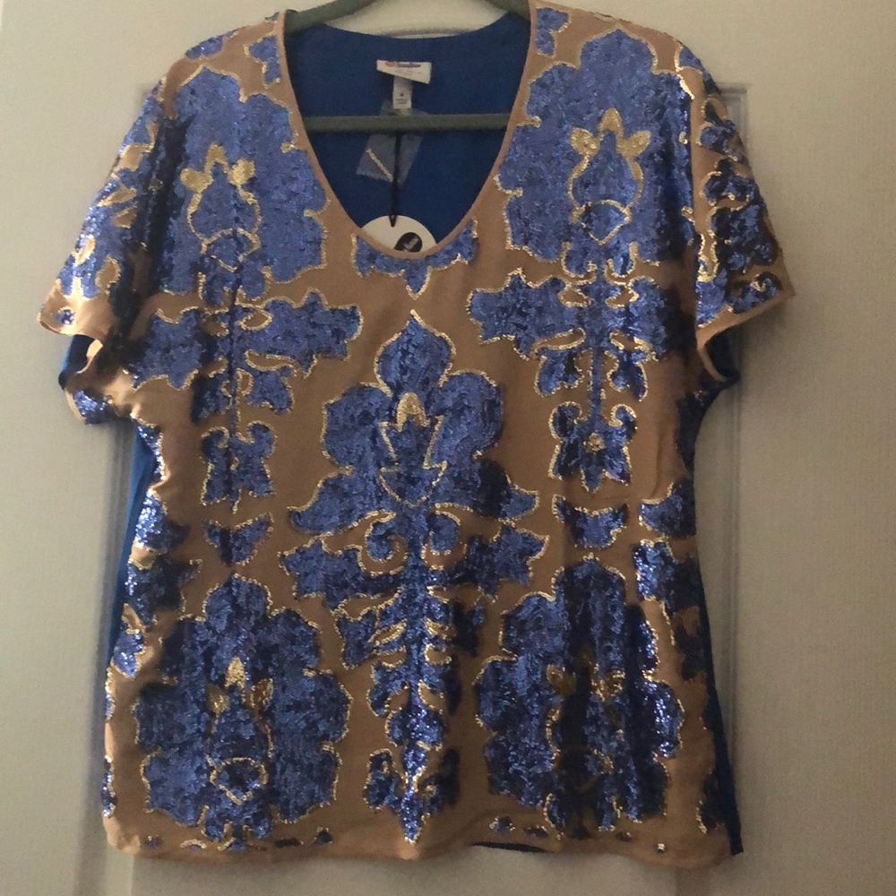 BRAND NEW TRACEY REESE SEQUINS T-shirt blouse